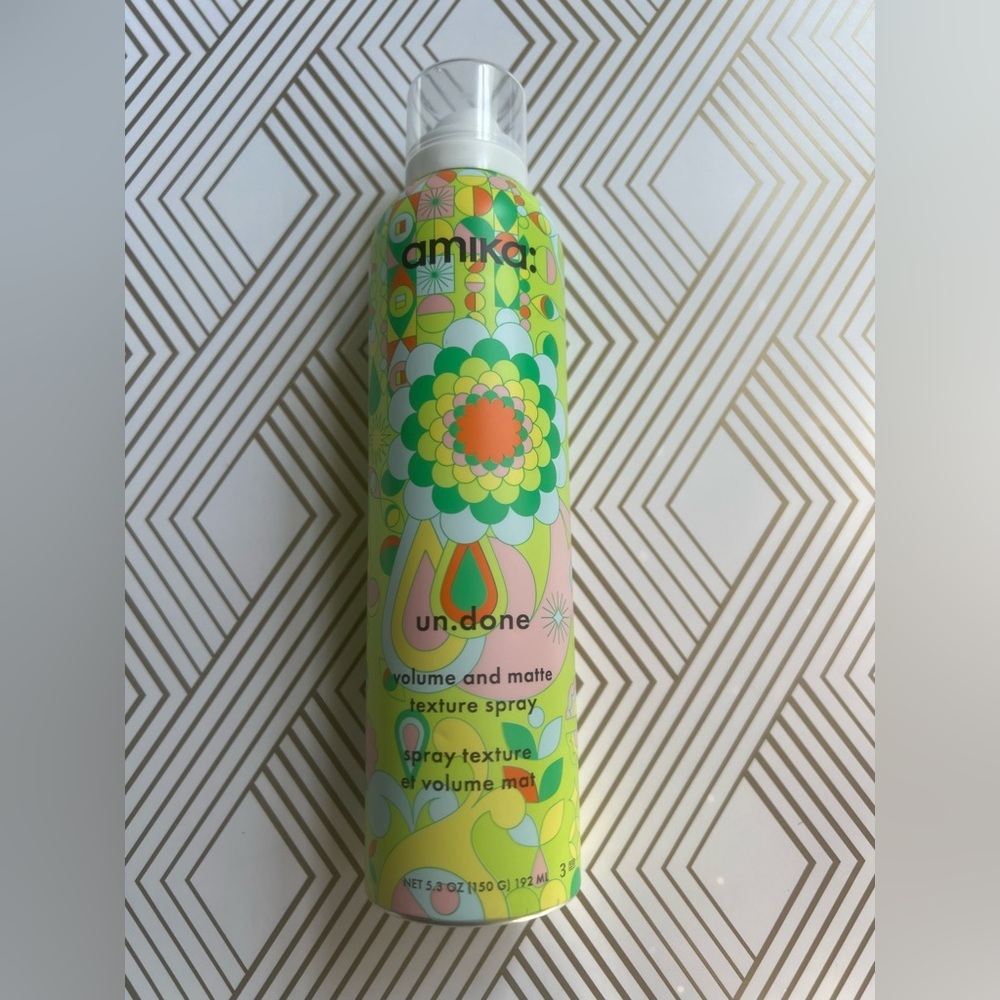 Amika Undone Volume and texture Spray